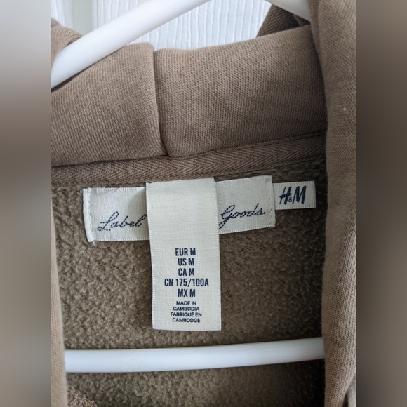 H&M hoodie - Picture 2 of 4